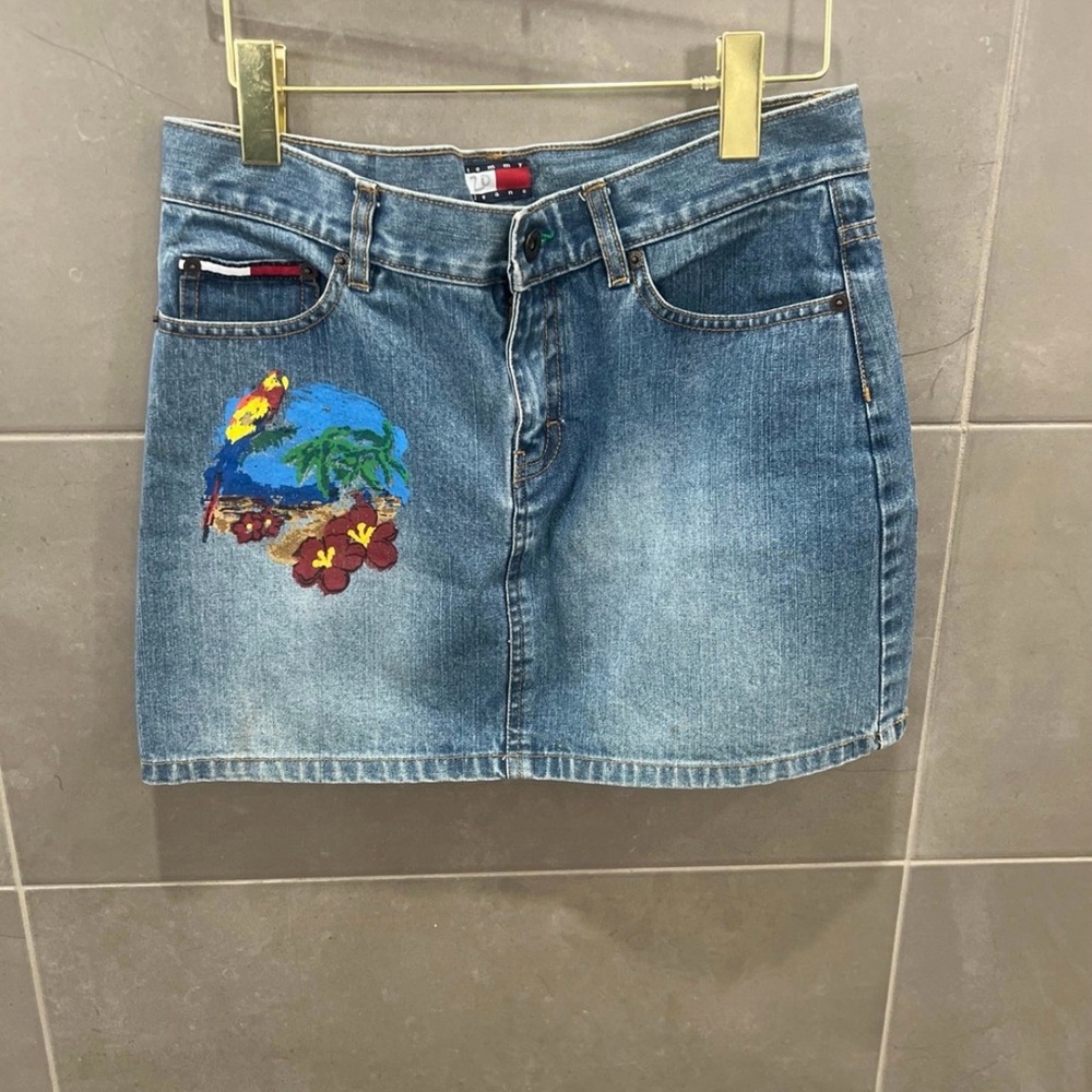 Tommy Hilfiger Blue Denim Mini Skirt with Tropical Embroidery